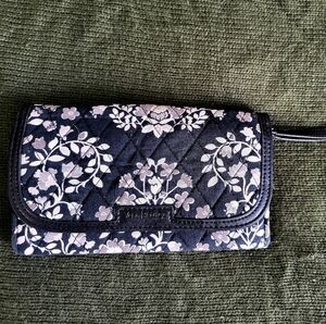 Vera Bradley- Black White And Gray Floral Women's Wallet